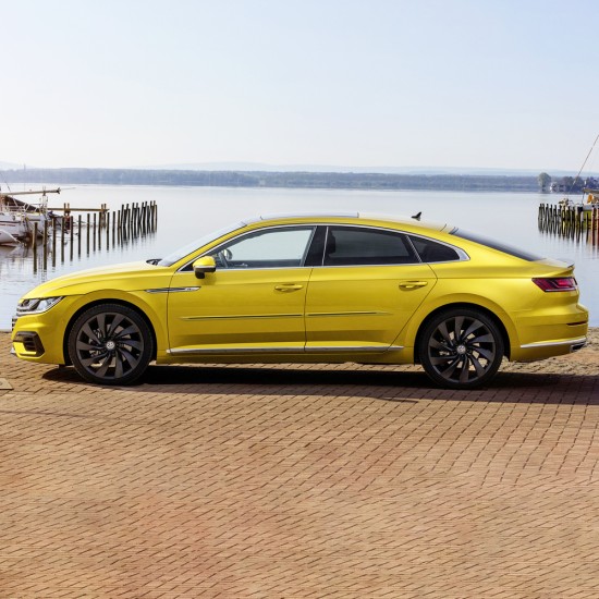 Volkswagen Arteon Painted Moldings with a Color Insert 2019 - 2022 / CI7-ARTEON19