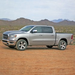  Ram 1500 Crew Cab Painted Moldings with a Color Insert 2019 - 2023 / CIS-RAM19-CC