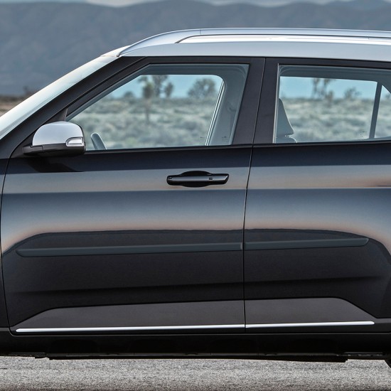 Hyundai Venue Painted Body Side Molding 2020 - 2023 / FE-VENUE20 Hyundai Venue Painted Body Side Molding 2020 - 2023 / FE-VENUE20