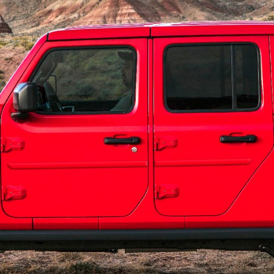 Jeep Gladiator Painted Body Side Molding 2020 - 2022 / FE-WRANGLER-4DR Jeep Gladiator Painted Body Side Molding 2020 - 2022 / FE-WRANGLER-4DR