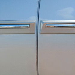  Chevrolet Equinox ChromeLine Painted Body Side Molding 2018 - 2024 / CF7-EQUINOX18