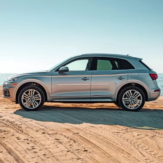  Audi Q5 ChromeLine Painted Body Side Molding 2018 - 2024 / CF-AUDI-Q5-18