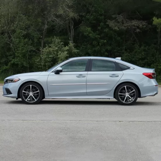  Honda Civic 4 Door ChromeLine Painted Body Side Molding 2022 - 2025 / CF7-CIV22-4DR